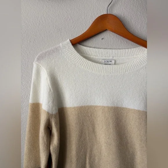 J. Crew Extra Soft Wool Blend Colorblock Crewneck Sweater Women’s Medium - Picture 2 of 9